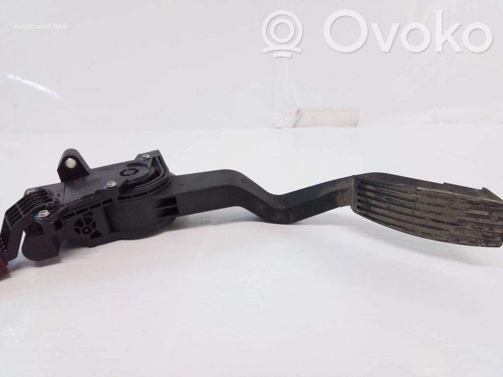 Opel Combo D Accelerator throttle pedal 