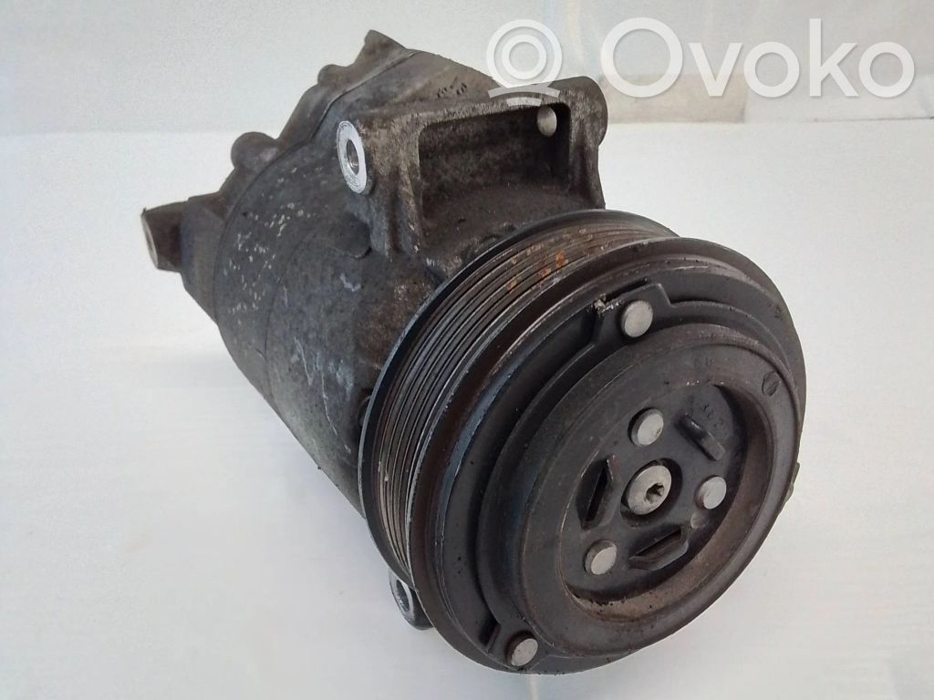 Opel Astra J Compresor (pompă) aer condiționat (A/C) 
