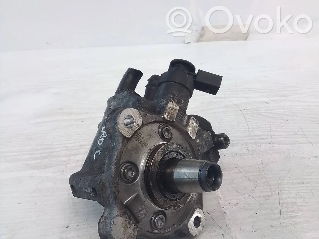 BMW 5 F10 F11 Pompa wtryskowa wysokiego ciśnienia 
