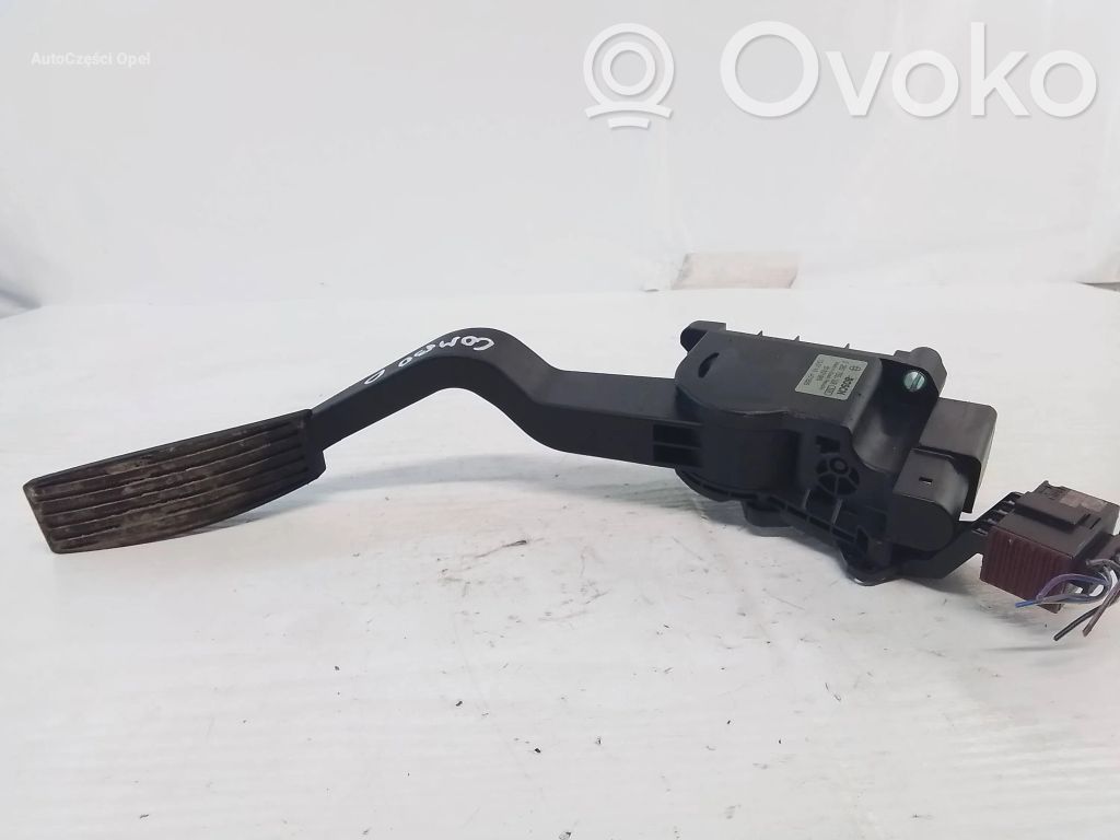 Opel Combo D Accelerator throttle pedal 