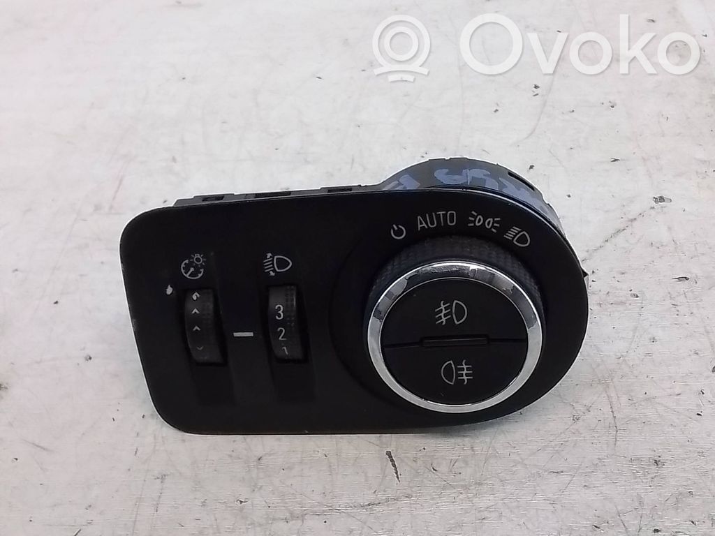 Opel Corsa E Comutator lumini 