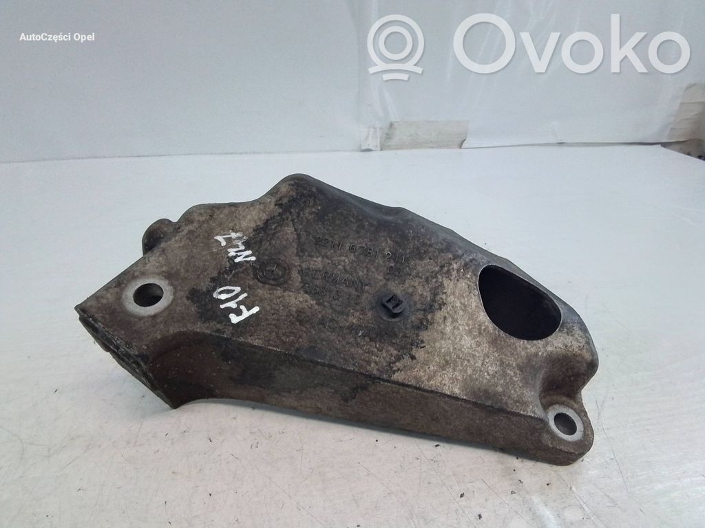 BMW 5 F10 F11 Engine mounting bracket 