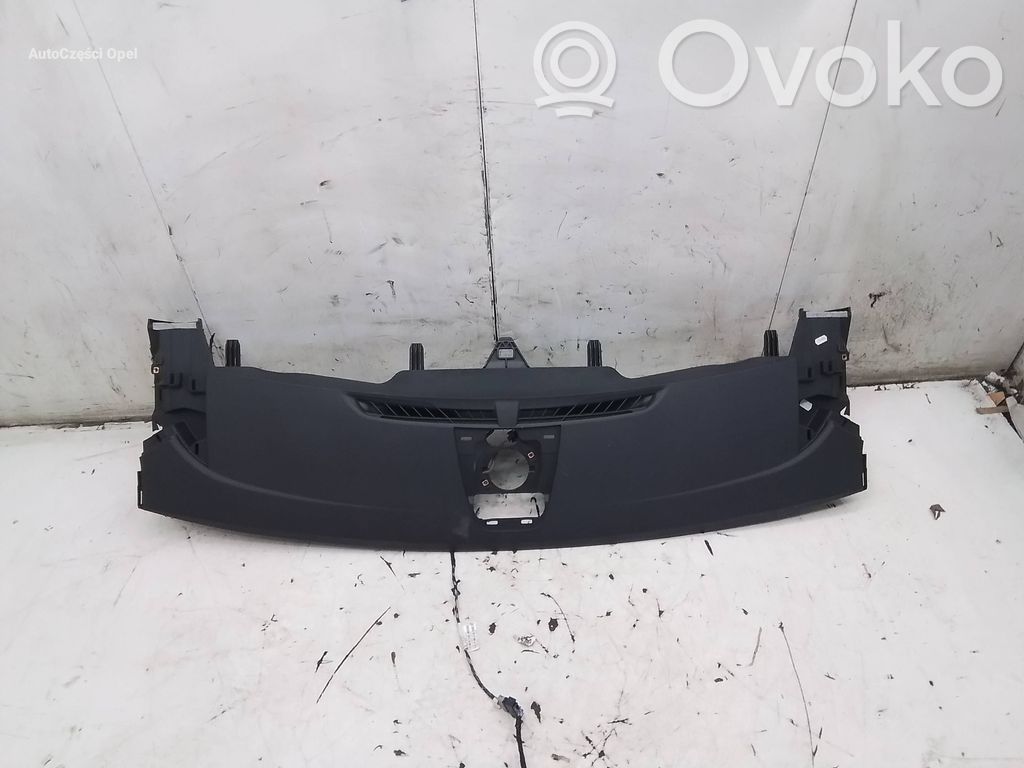 Opel Zafira C Другая деталь панели 