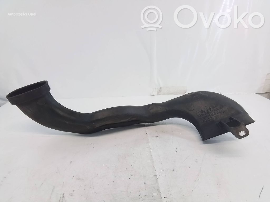 Opel Astra J Część rury dolotu powietrza 