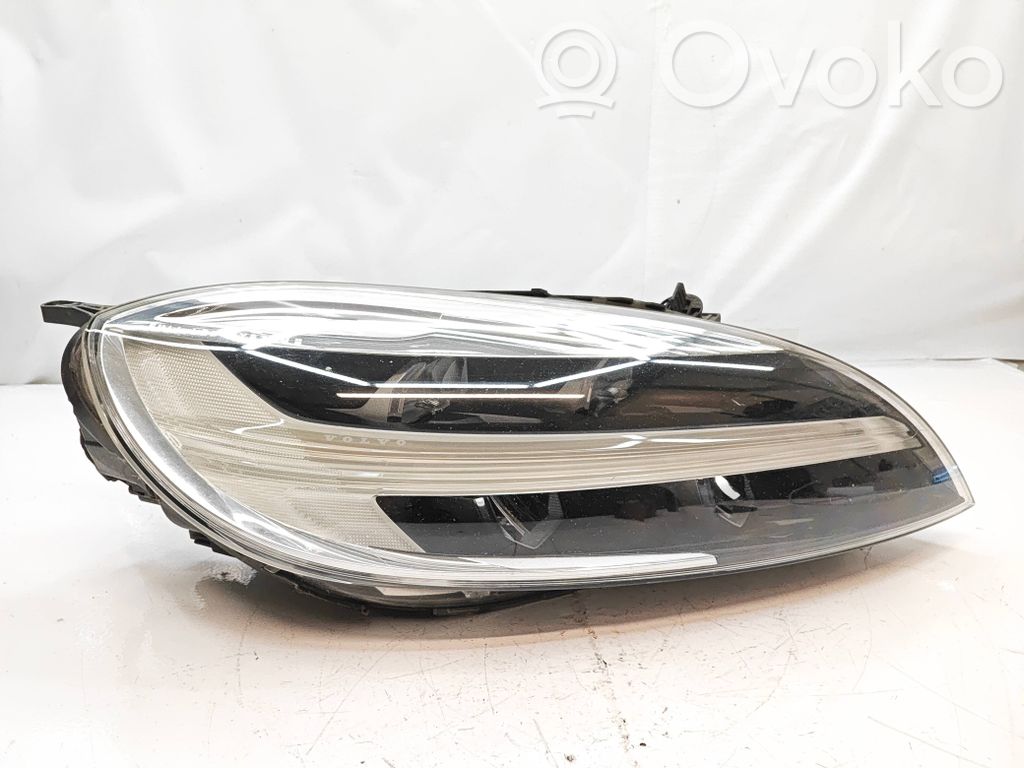 Volvo V40 Scheinwerfer 