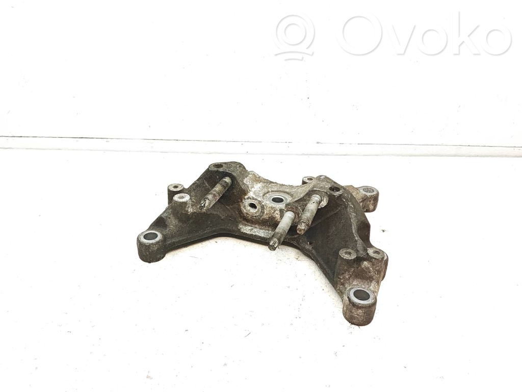 Ford Tourneo Custom Engine mounting bracket 