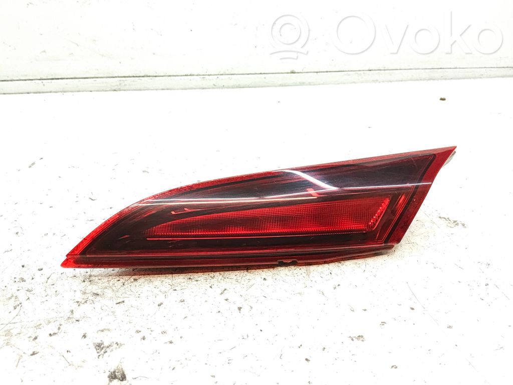 Opel Insignia A Lampă spate în capacul portbagajului 