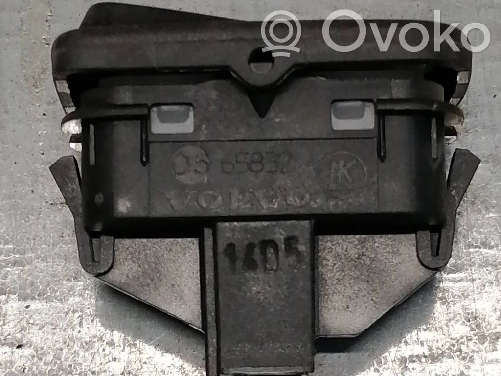 Volvo V50 Central locking switch button 