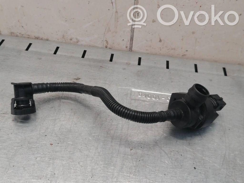 BMW 1 E81 E87 Degalų bako vožtuvas 
