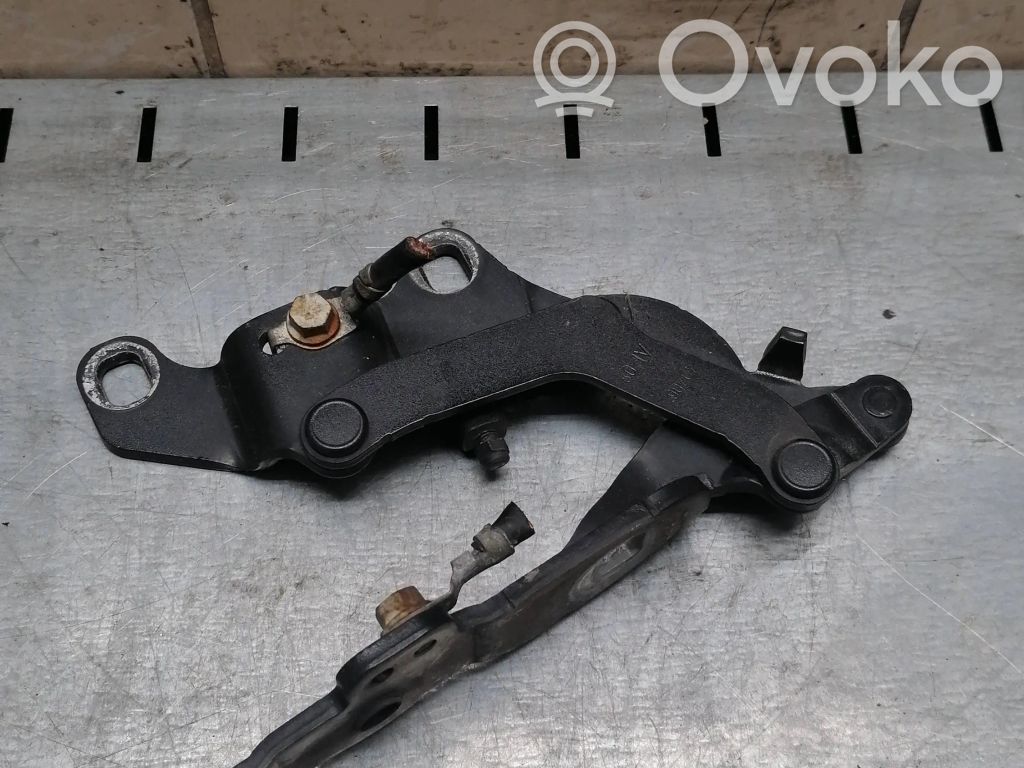 BMW 1 E81 E87 Engine bonnet/hood hinges 