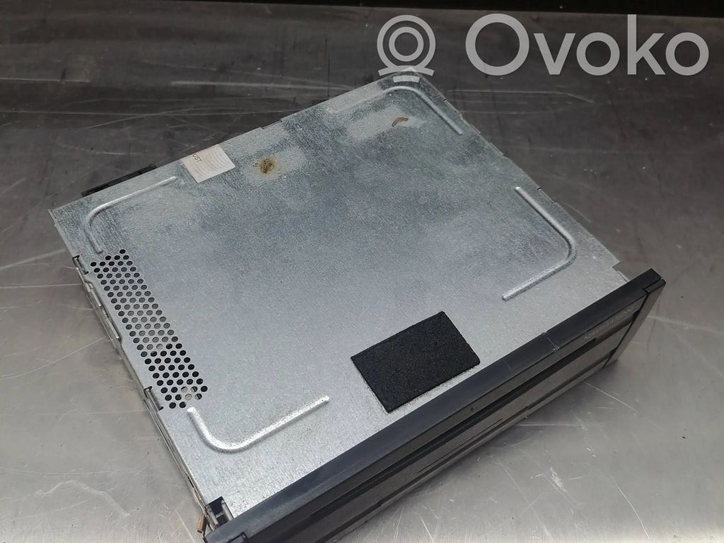 Volkswagen Phaeton Navigation unit CD/DVD player 