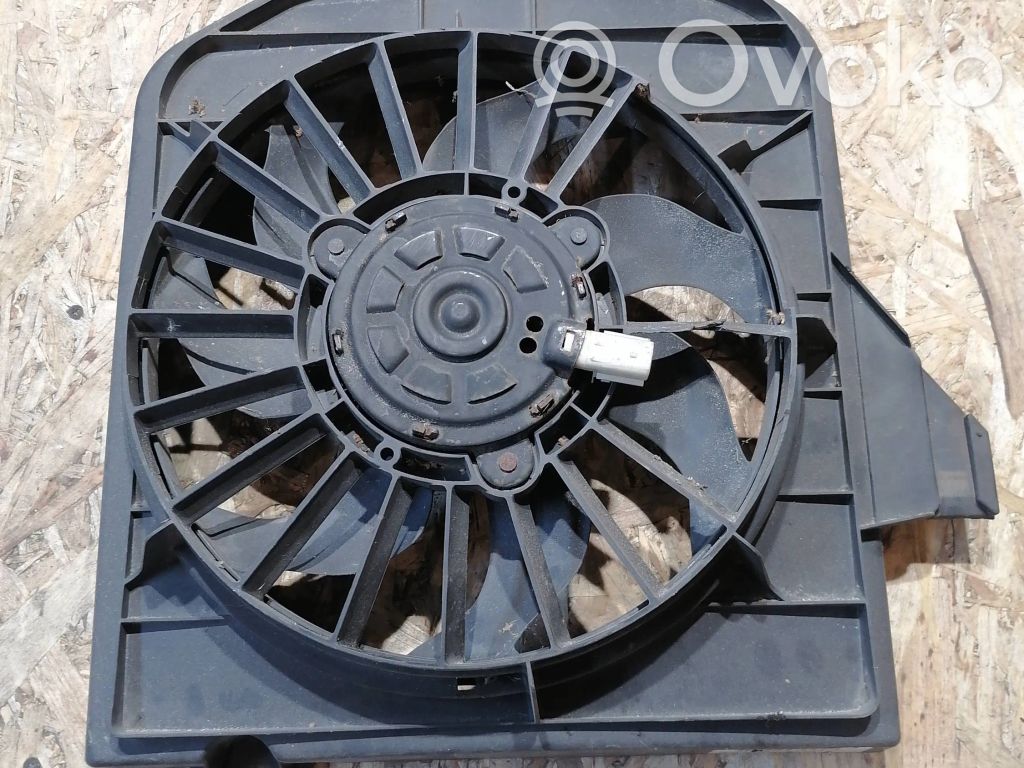 Chrysler Voyager Elektrisks radiatoru ventilators 