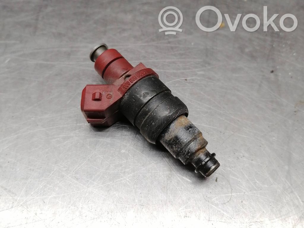 Mercedes-Benz E W210 Inyector de combustible 