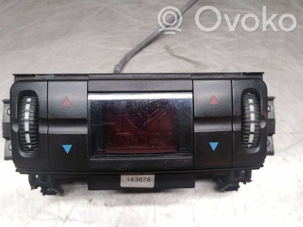 Mercedes-Benz E W211 Climate control unit 