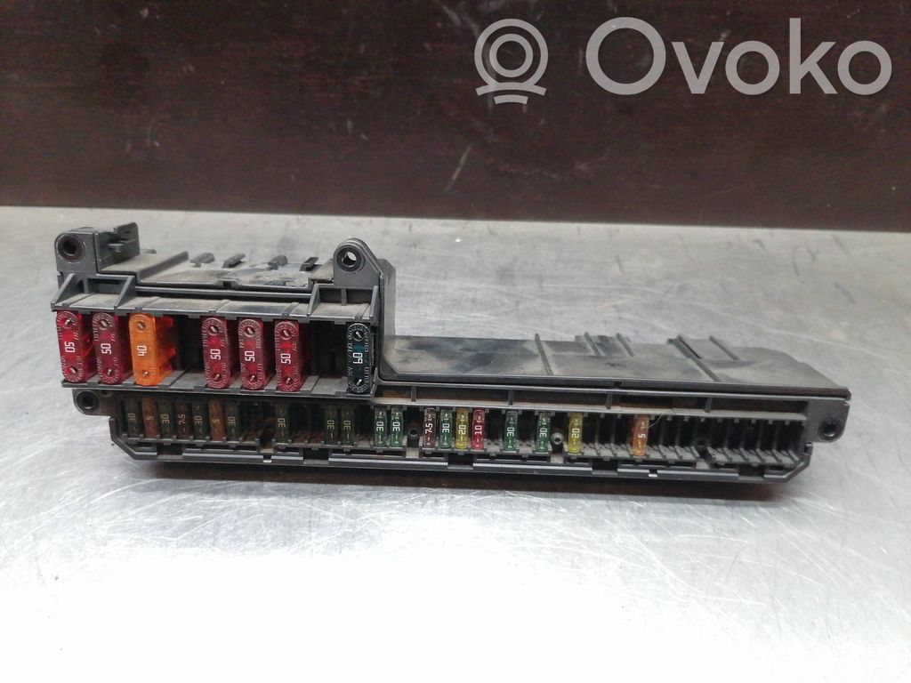 BMW 5 E60 E61 Fuse module 