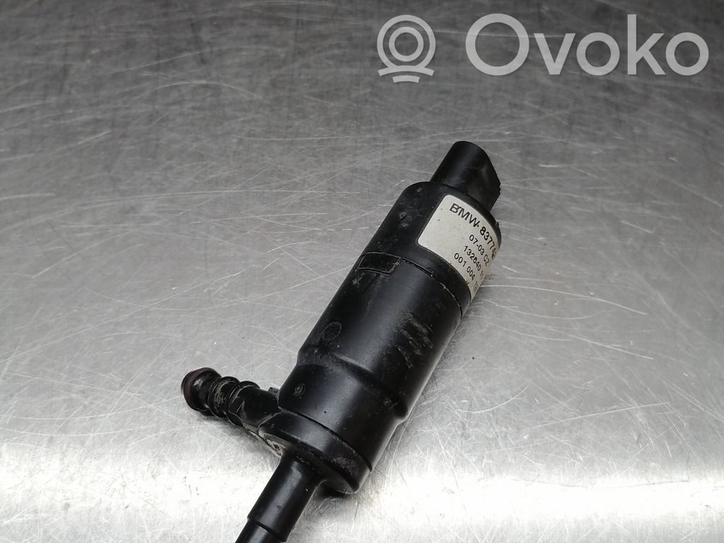 BMW 5 E60 E61 Headlight washer pump 