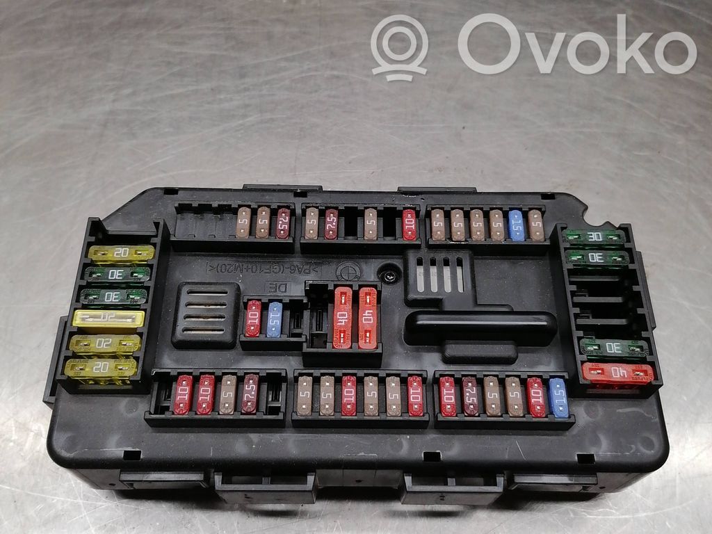 BMW 3 F30 F35 F31 Drošinātāju bloks 