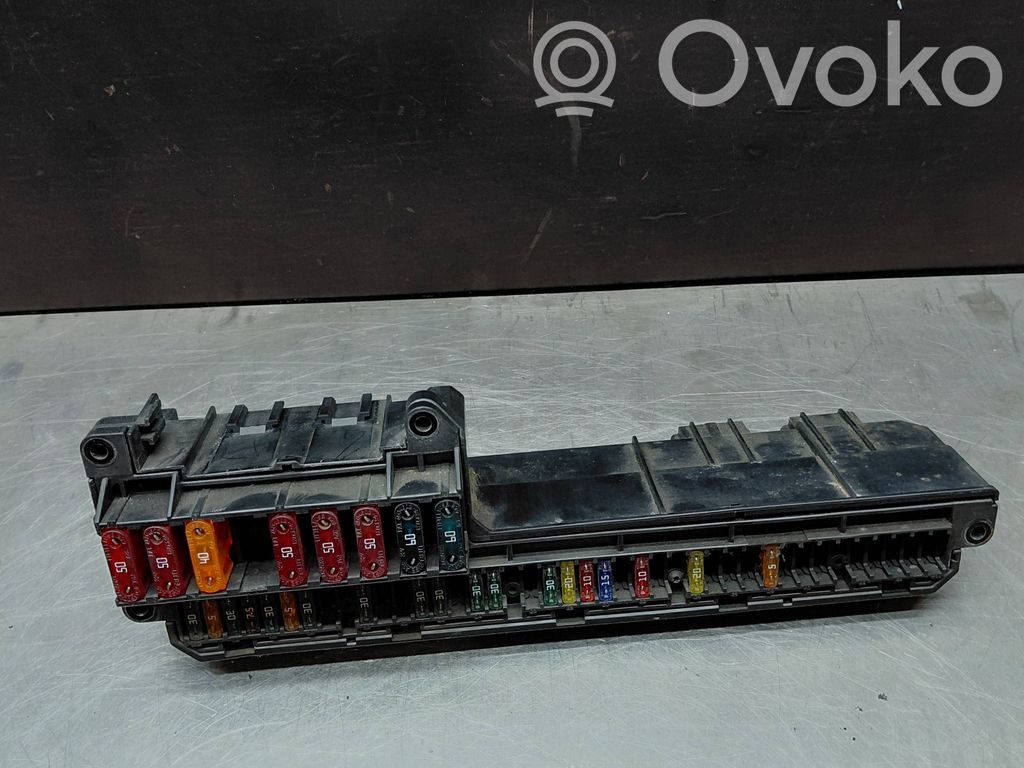 BMW 5 E60 E61 Fuse module 