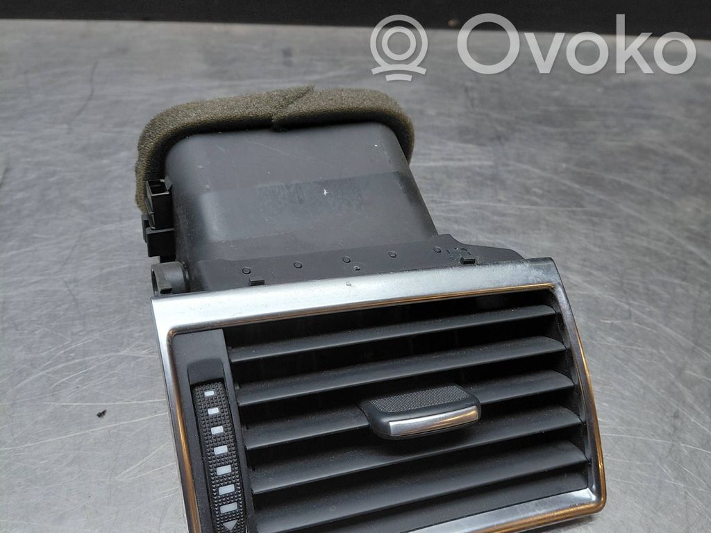 Audi A8 S8 D3 4E Šoninės oro grotelės 