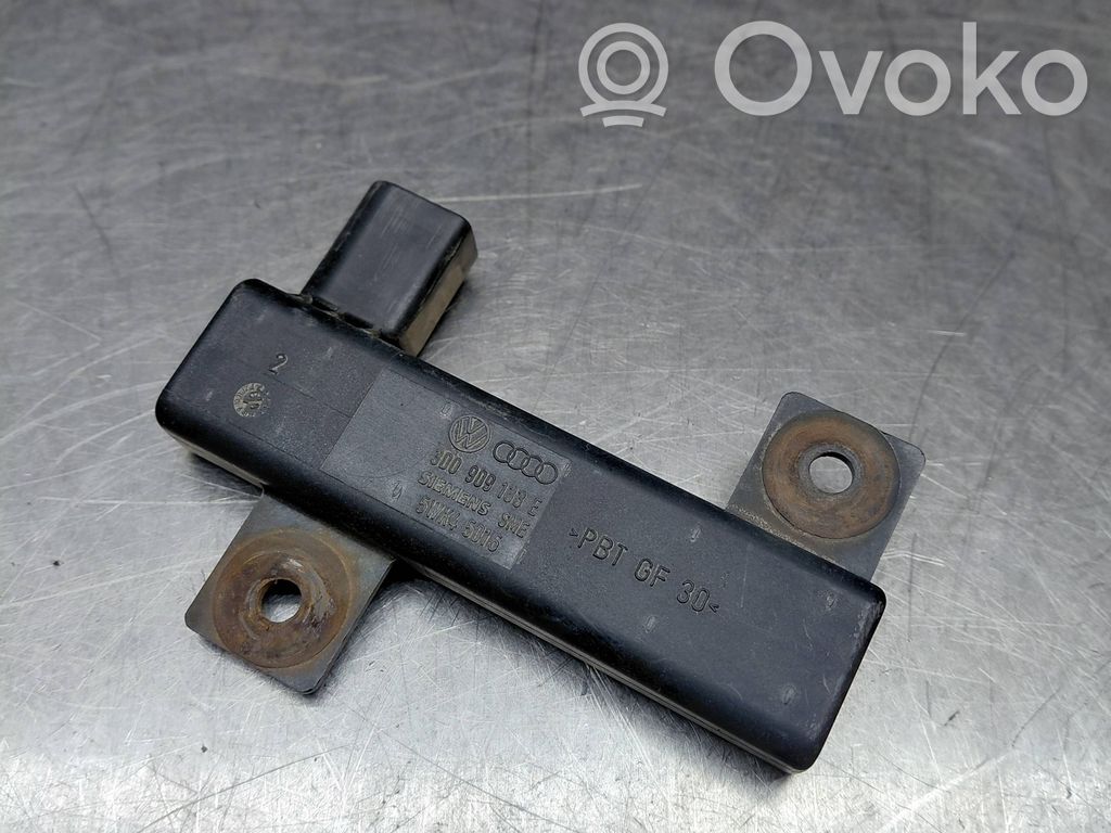 Audi A8 S8 D3 4E Radion pystyantenni 