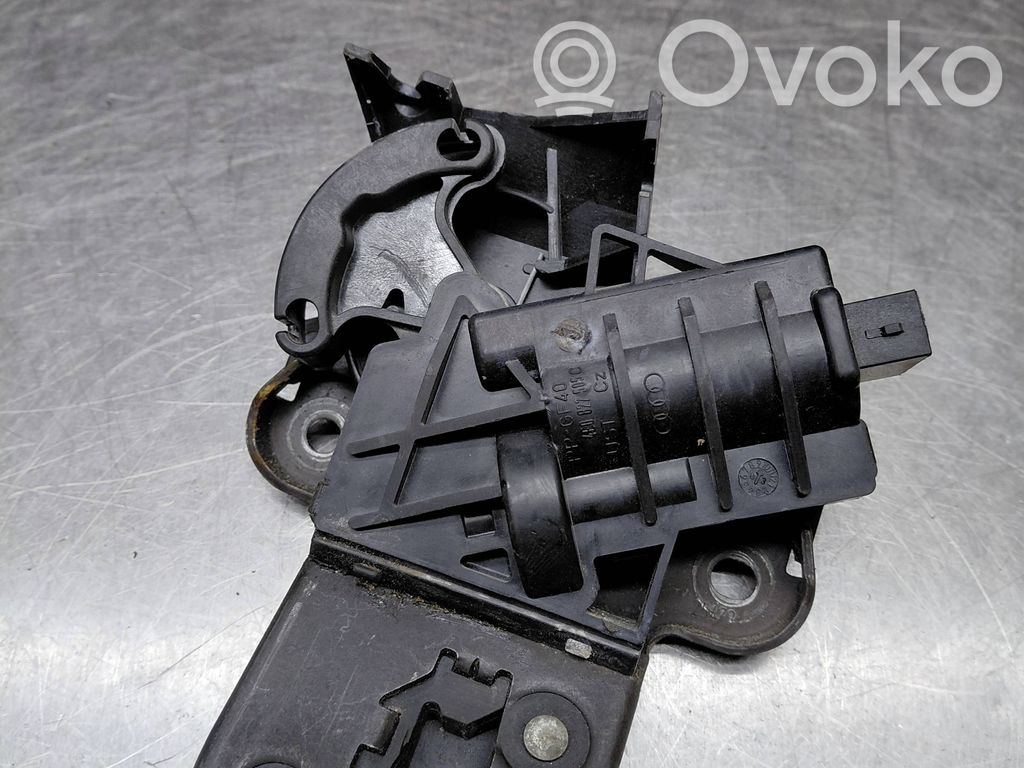 Audi A8 S8 D3 4E Tailgate/trunk/boot lock/catch/latch 