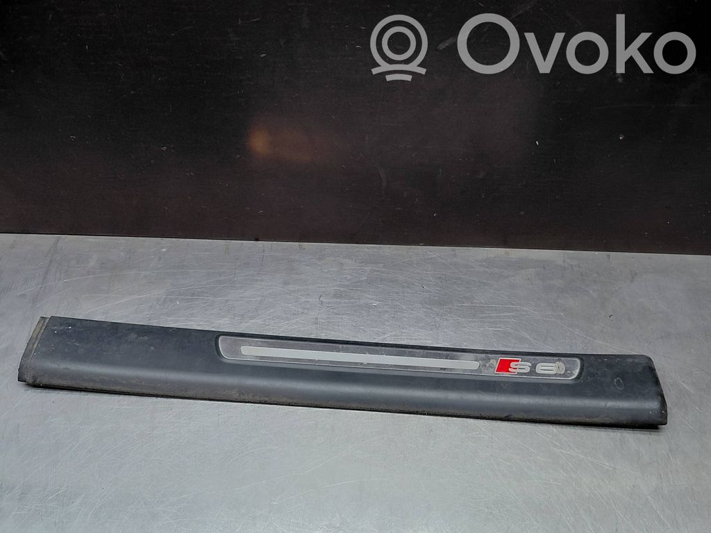 Audi A6 S6 C6 4F Listwa progowa tylna 