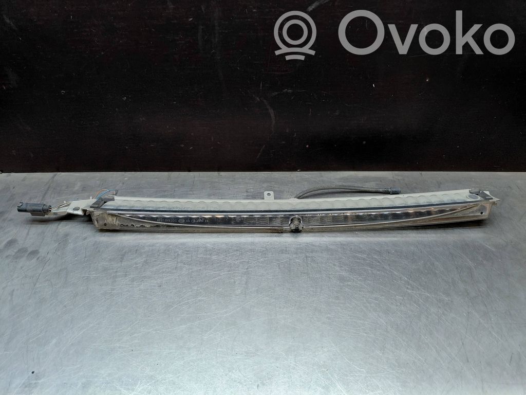BMW 5 E60 E61 Papildomas stop žibintas 