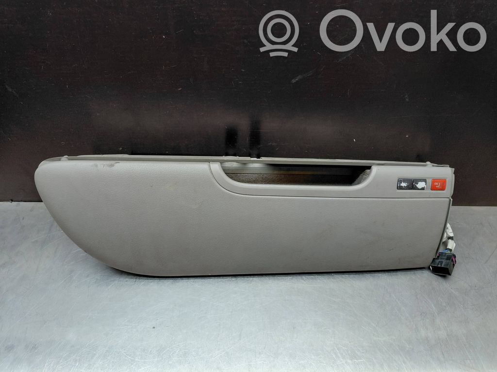 Audi A8 S8 D3 4E Daiktadėžė 