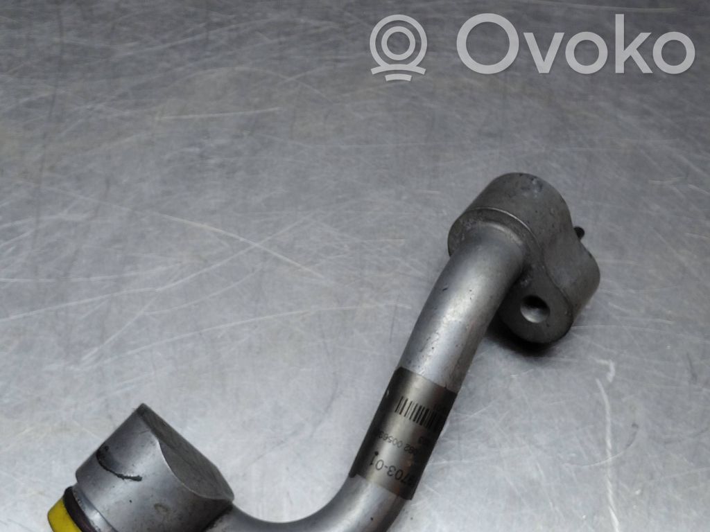 BMW 5 E60 E61 Ilmastointilaitteen putki (A/C) 