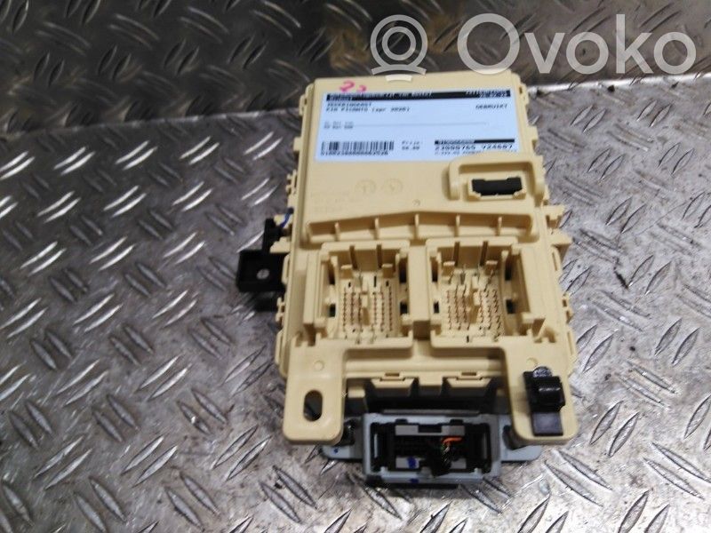 KIA Picanto Juego de caja de fusibles 