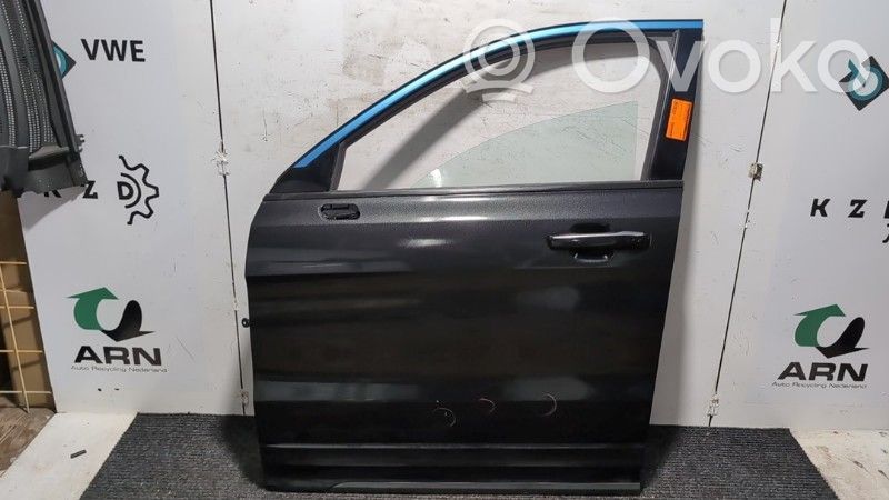 Lynk & co 01 Durvis 