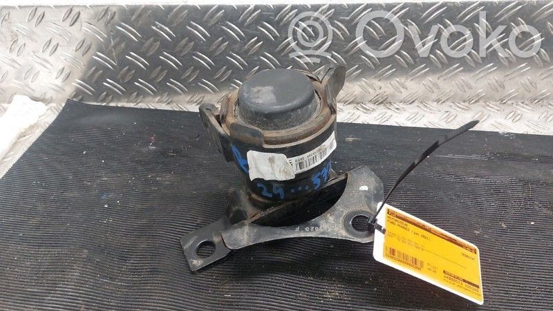 Ford Mondeo MK V Engine mount bracket 