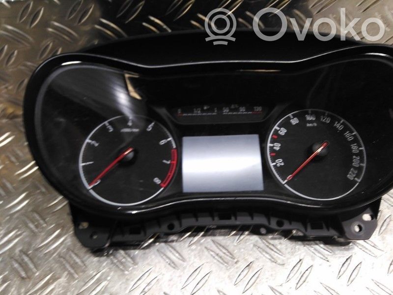 Opel Corsa E Spidometrs (instrumentu panelī) 