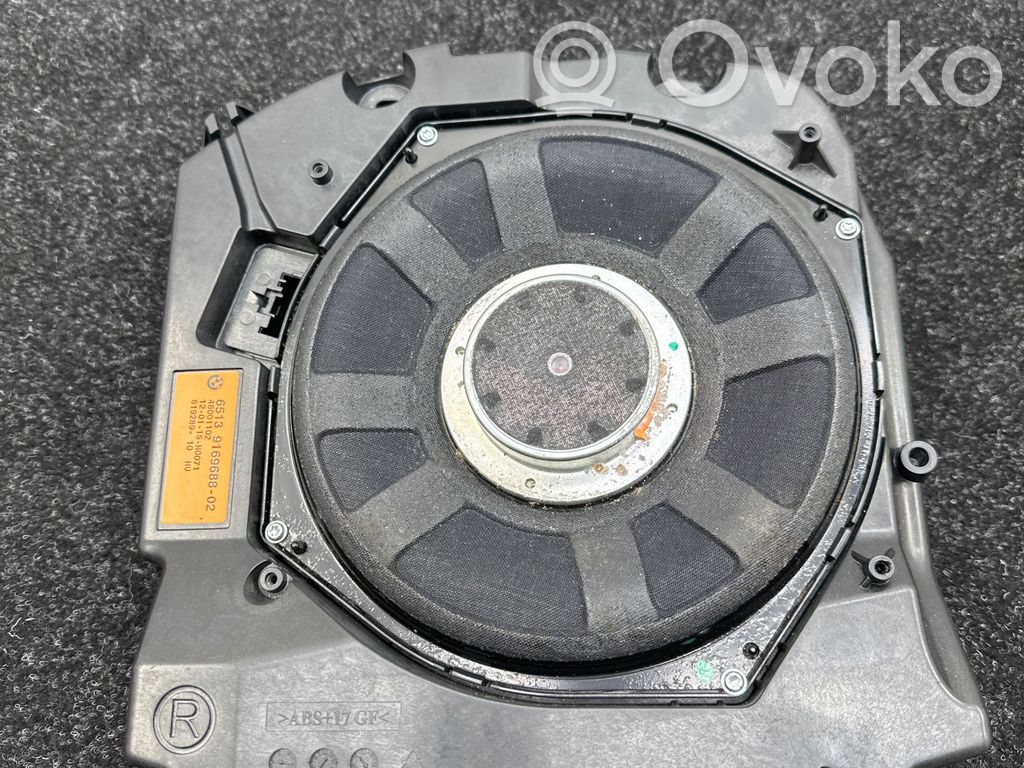 BMW 5 F10 F11 Subwoofer 
