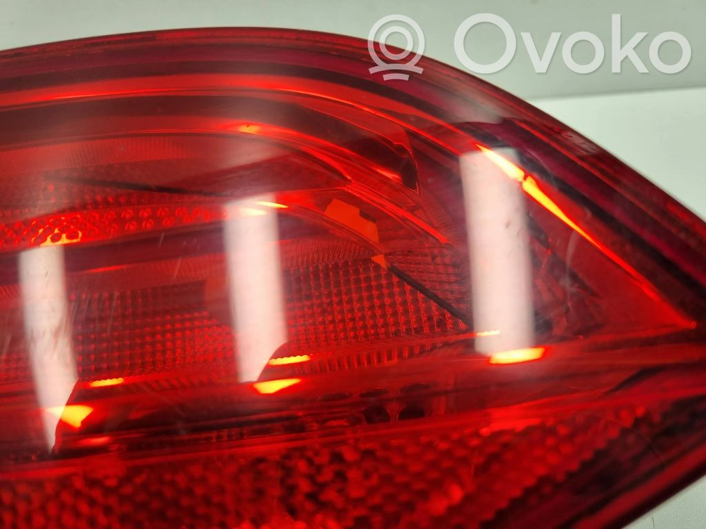 Audi A4 S4 B8 8K Lampy tylnej klapy bagażnika 