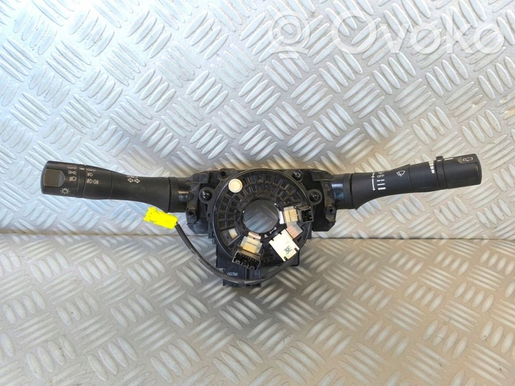 Nissan Juke I F15 Wiper turn signal indicator stalk/switch 