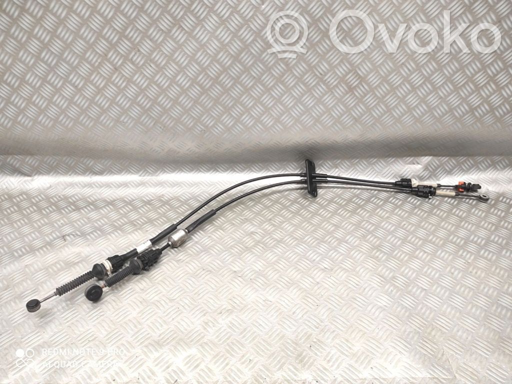 Opel Vivaro Gear shift cable linkage 