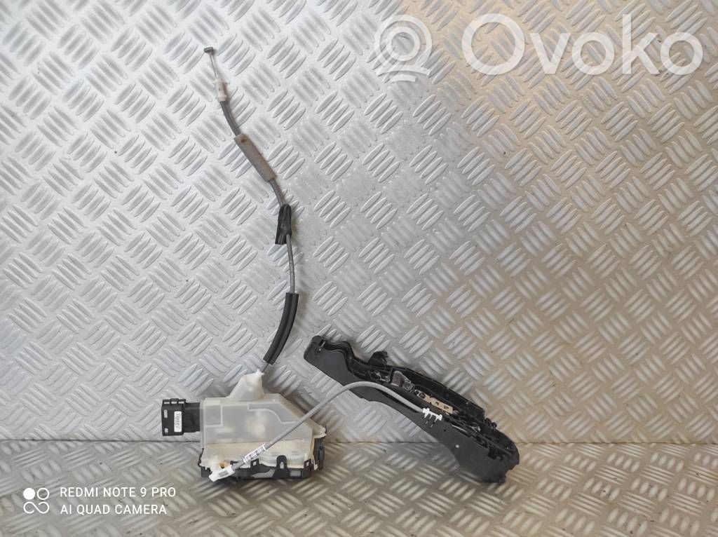 Opel Mokka B Rear door lock 
