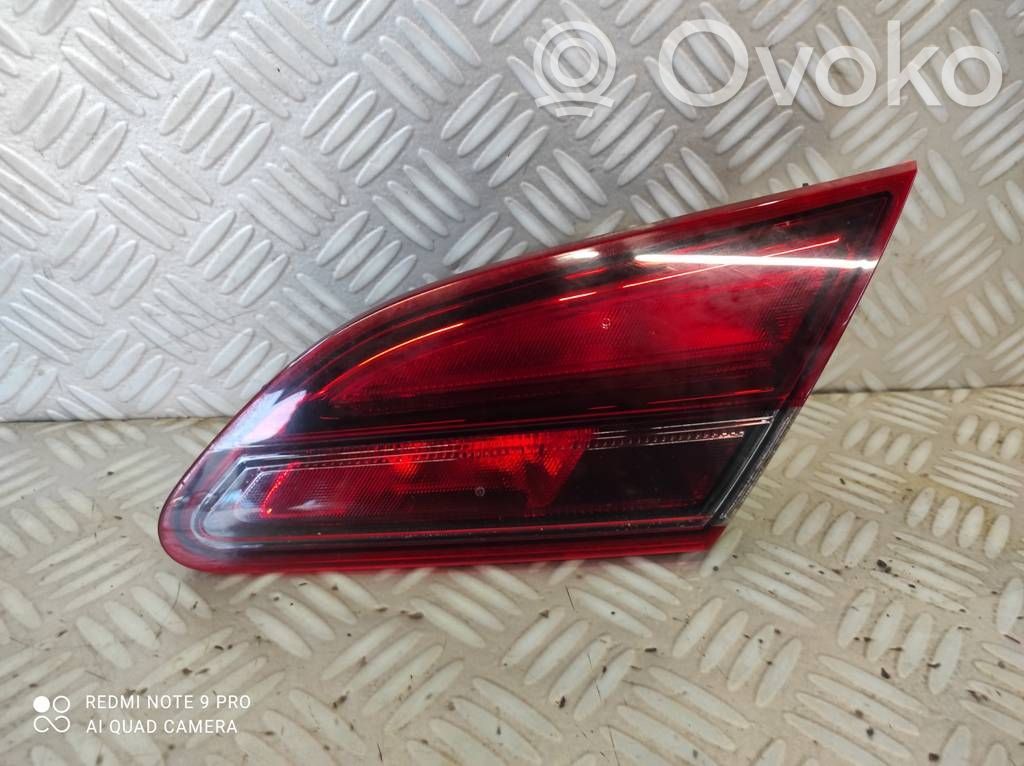 Opel Astra J Lampy tylnej klapy bagażnika 