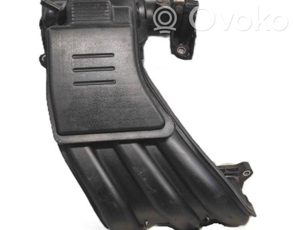 Nissan Note (E12) Intake manifold 