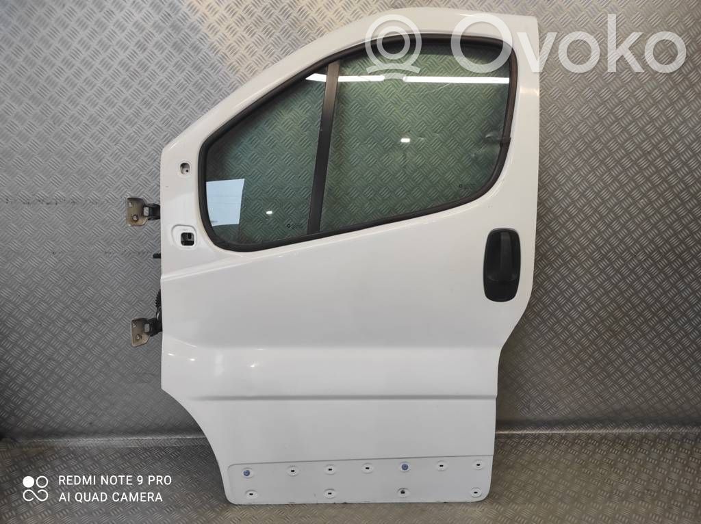 Opel Vivaro Priekinės durys 