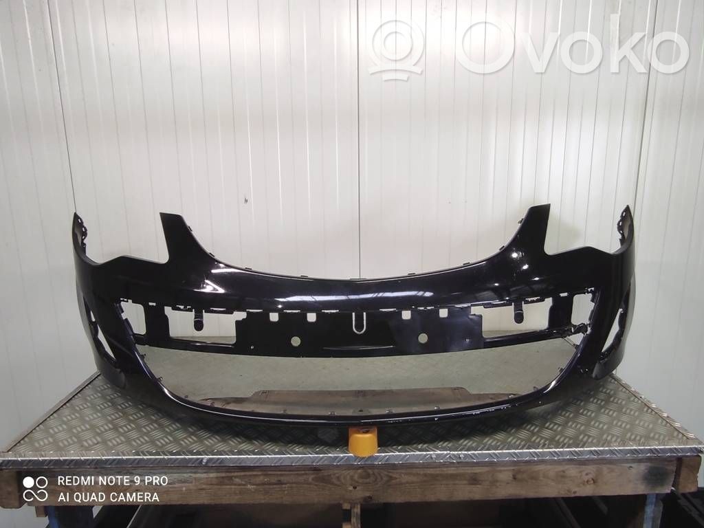 Opel Corsa D Parachoques delantero 