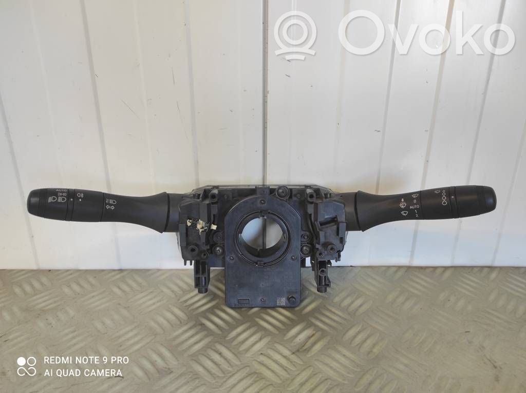 Renault Express Autres commutateurs / boutons / leviers 