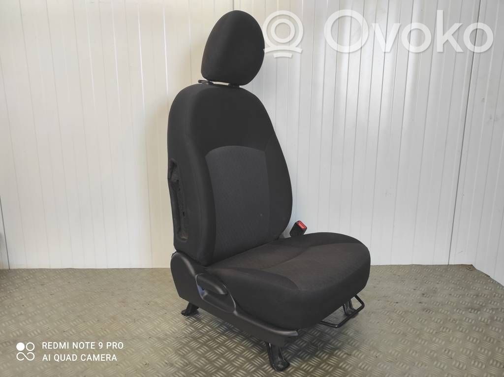 Fotel przedni pasażera   MITSUBISISPACESTAR,FOTELPRAWY