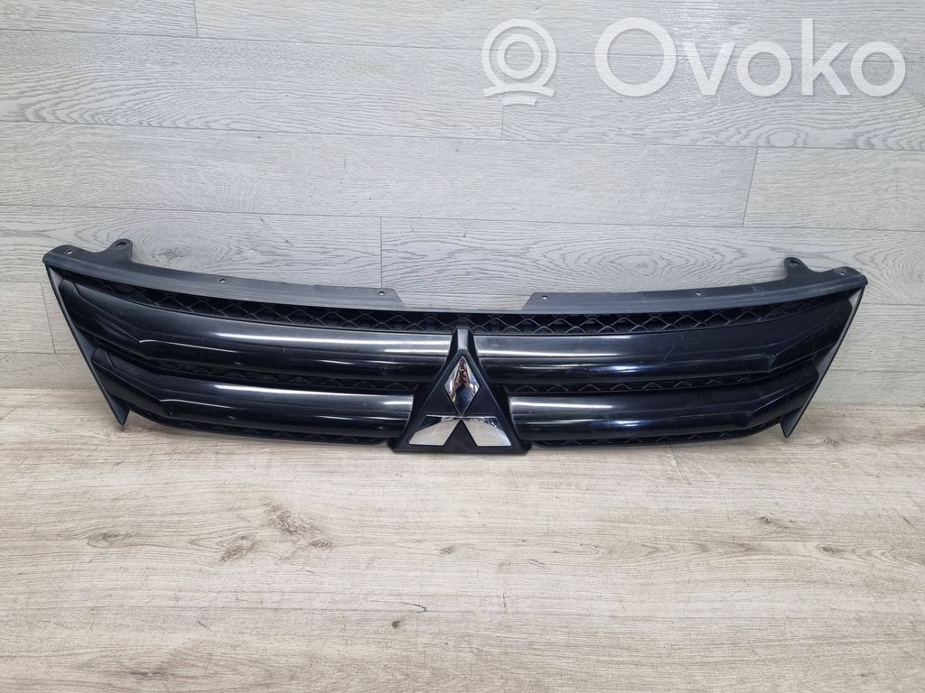Mitsubishi Eclipse Cross Augšējais režģis 