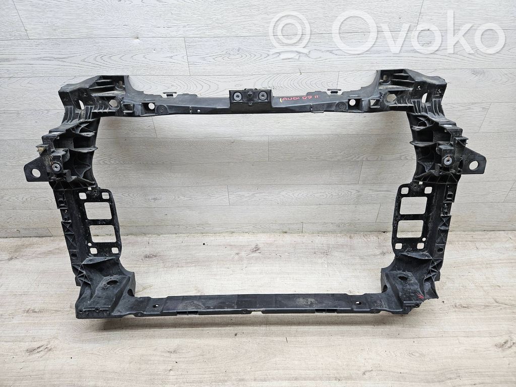 Audi Q7 4M Radiatoru panelis 
