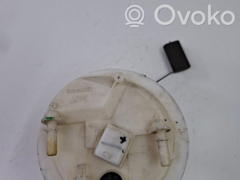 Bomba interna de combustible