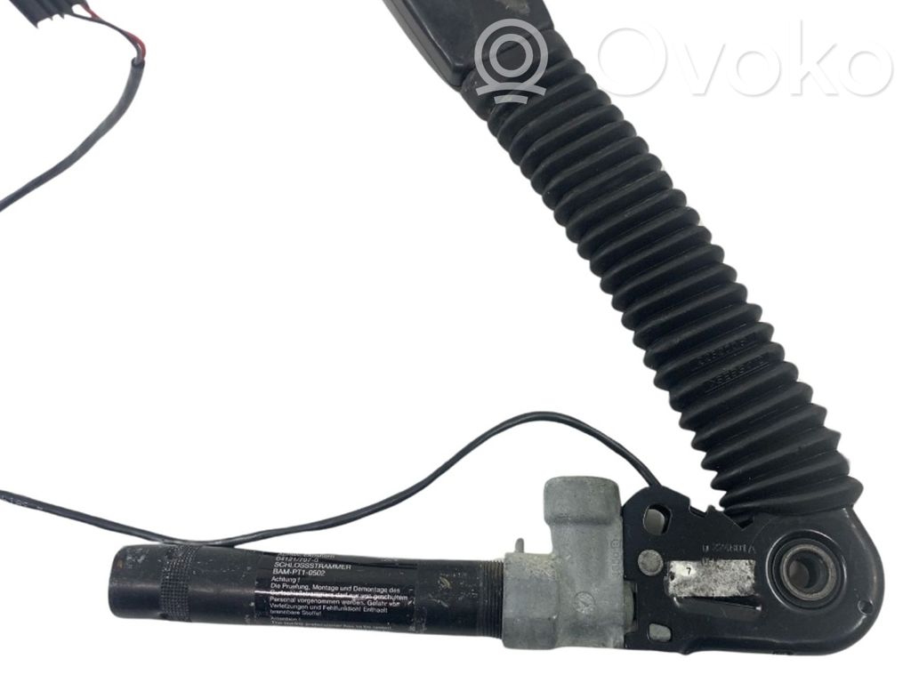 Front seatbelt buckle   G224801A