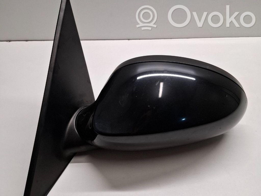 Front door electric wing mirror