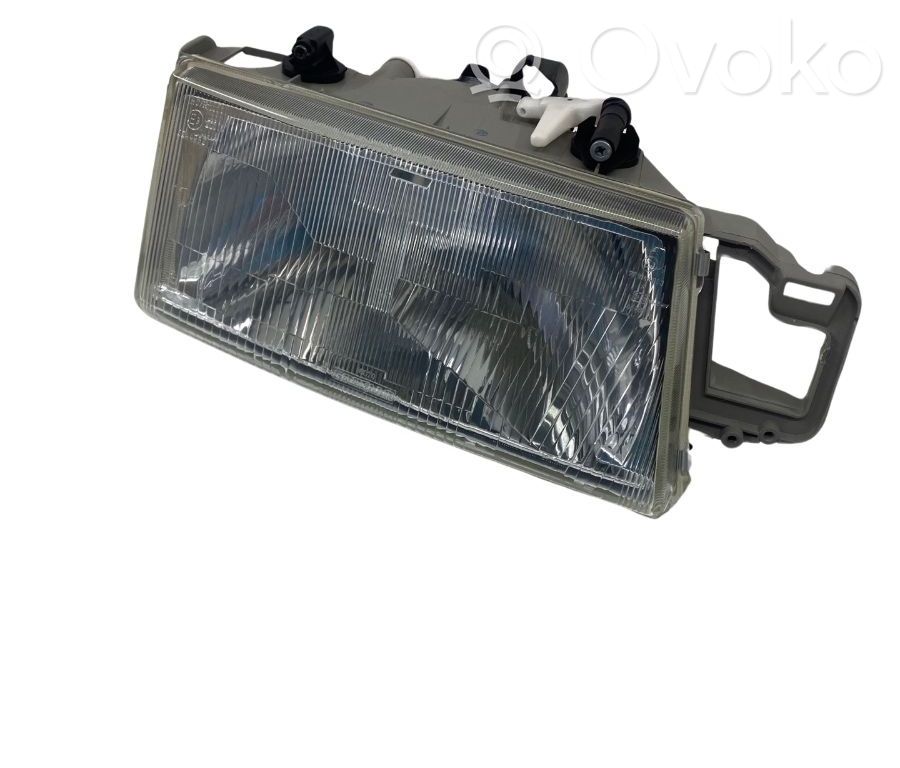 Fiat Tempra Lampa przednia 